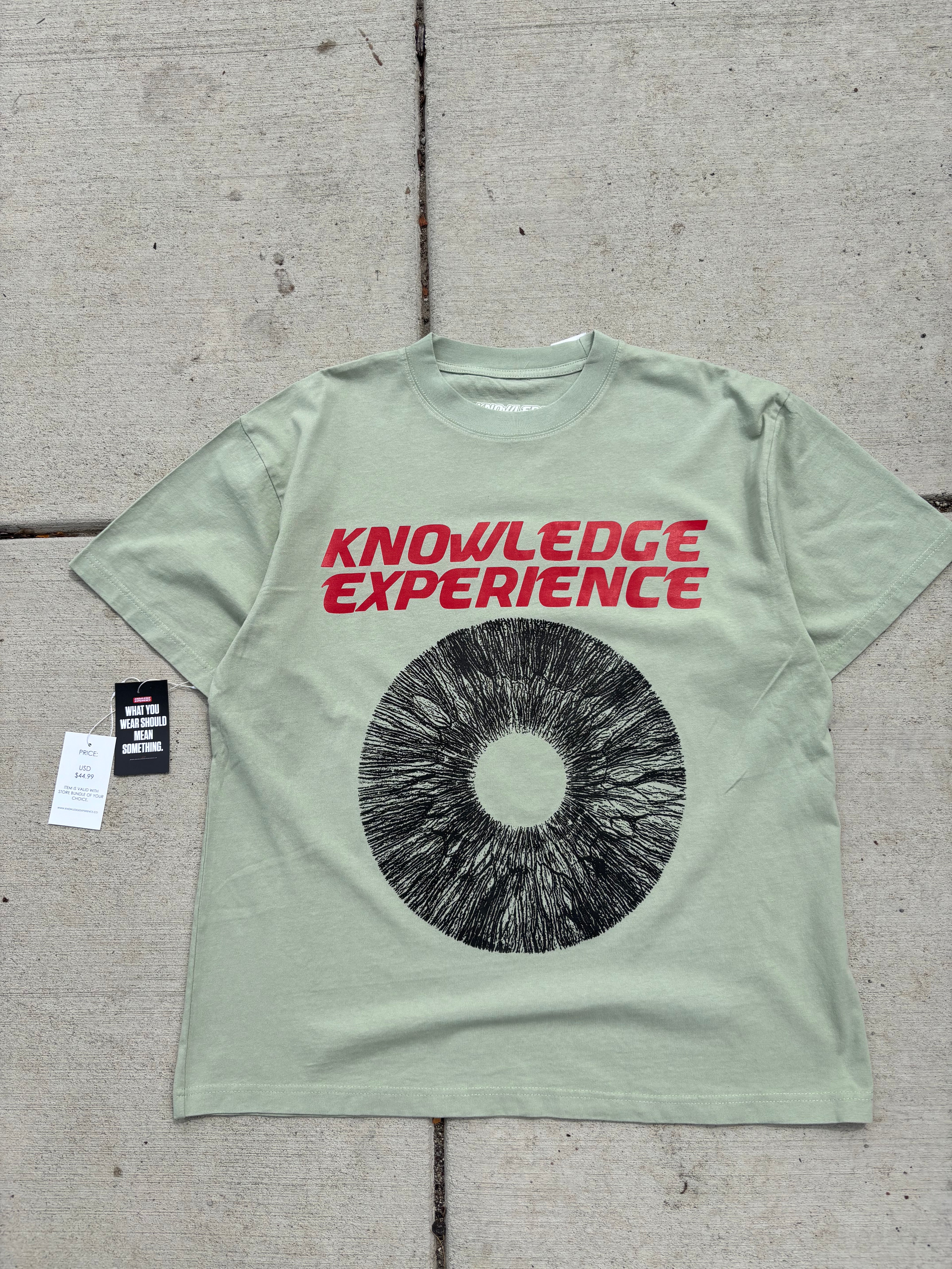 KISS TEE (sage green)